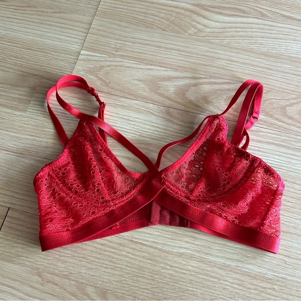 Fashion Nova Red Lace Wireless Bra XS